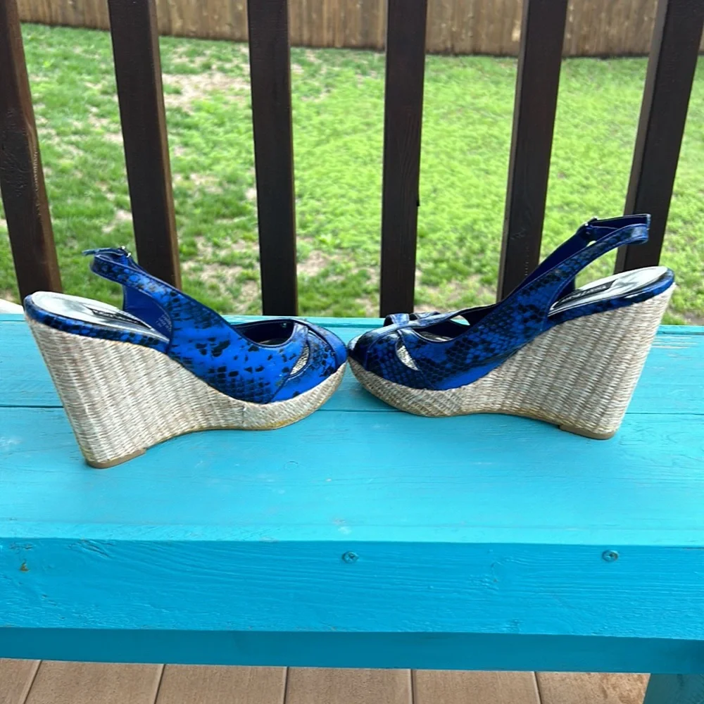 WHBM Ladies 7.5 Sophie Blue Peep Toe Wedge Shoe